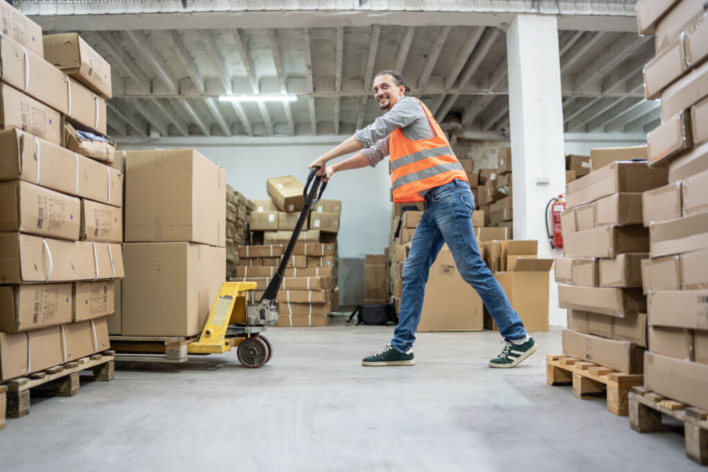 warehouse working using docking